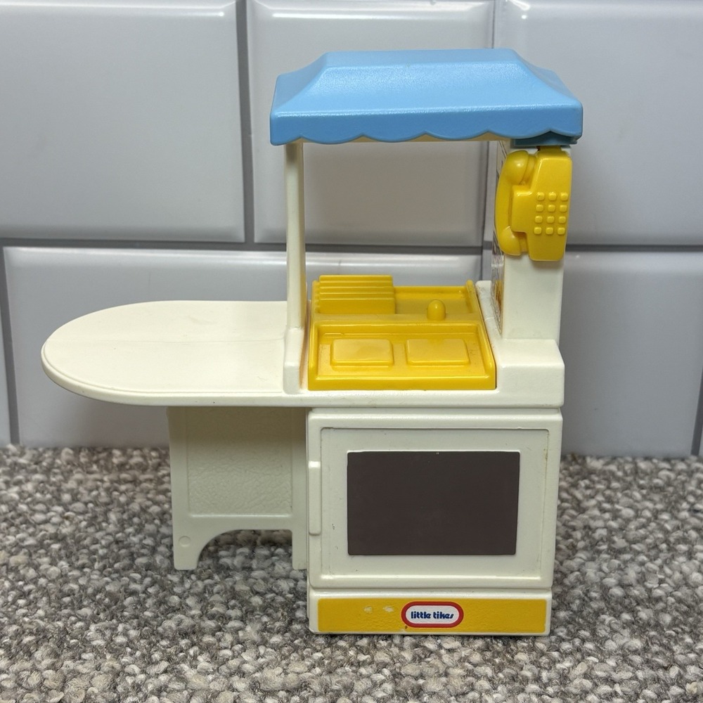 Little Tikes Dollhouse Party Kitchen VTG Collectible White Blue Yellow